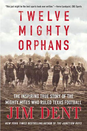 Friday Night Lights: A Town, a Team, and a Dream (25th Anniversary  Edition)|Paperback